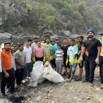 काठगोदाम में UK04 हेल्पिंग हैंड्स ने चलाया सफाई अभियान, एसडीएम के साथ दर्जनों लोग बने साक्षी…