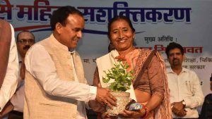 cm-yogi-sister_2fa4de75a28fabd34ba119ceb4bba233