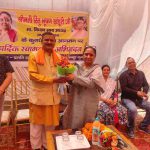 विधानसभा अध्यक्ष ऋतु खण्डूड़ी भूषण ने प्रगति ग्राम संगठन स्वयं सहायता समूह के उत्पादों का किया निरीक्षण