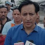 नैनीताल बवाल के बीच कमिश्नर का आया बड़ा बयान: पर्यटकों के लिए कही ये बातें, लोगों से की खास अपील