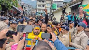 sacacathanatha-maharaja-ka-samarathaka-oura-palsa-ka-bca-thhakakamakaka_a8fba16864797079c00d4df0397f9ec6