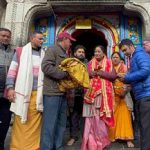 Breaking:- दिल्ली की मुख्यमंत्री रेखा गुप्ता ने केदारनाथ-बद्रीनाथ पहुंचकर पूजा अर्चना कर लिया आशीर्वाद